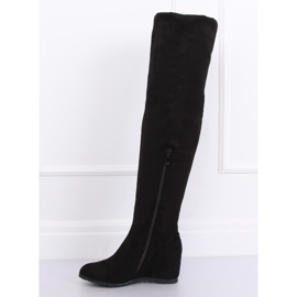 Černé stehenní vysoké boty PE108 Black II Type černá 2