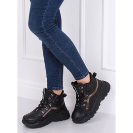 Černá sportovní obuv s vysokým kotníkem B0012-SP Černá 1