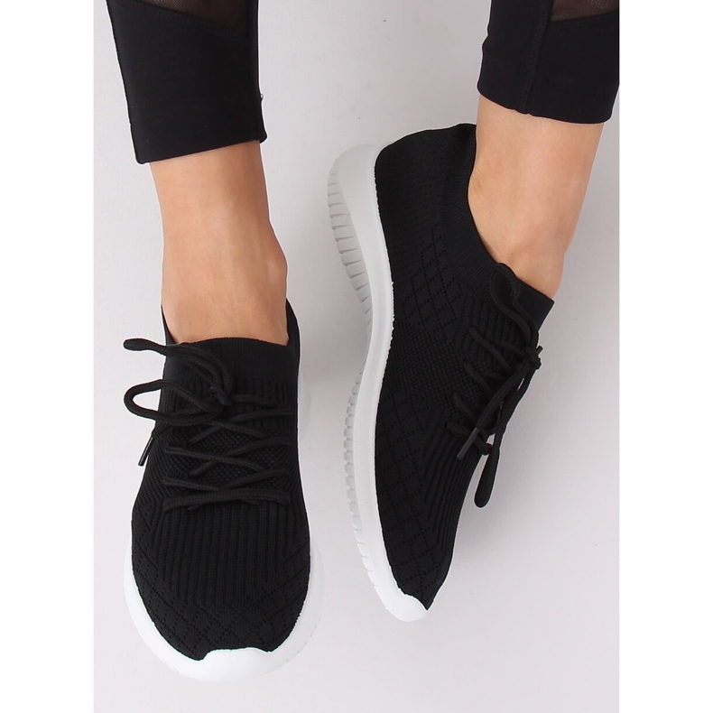 Černá sportovní obuv 7753-Y černá 1