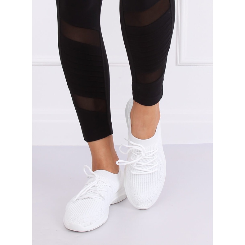 Bílé sportovní boty 7753-Y White bílý 2
