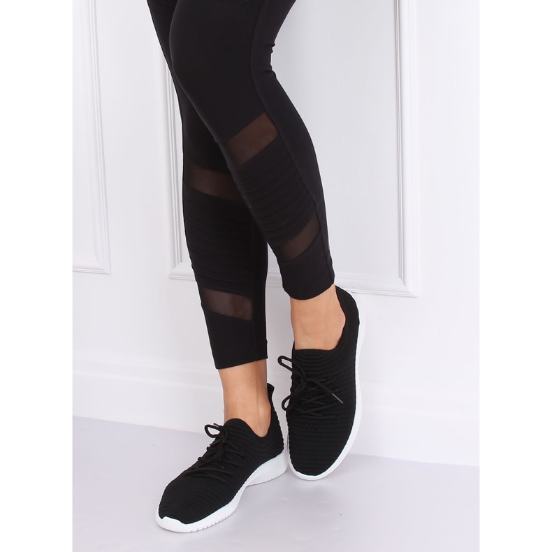 Černá sportovní obuv 7759-Y černá 1