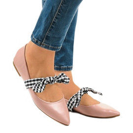 Růžové šněrovací balerínky s mašlemi NK07P růžový 1