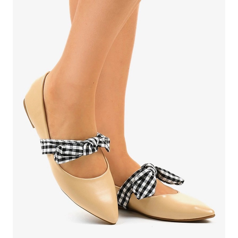 BM Béžové balerínky se šněrovacími mašlemi NK07P béžový 1