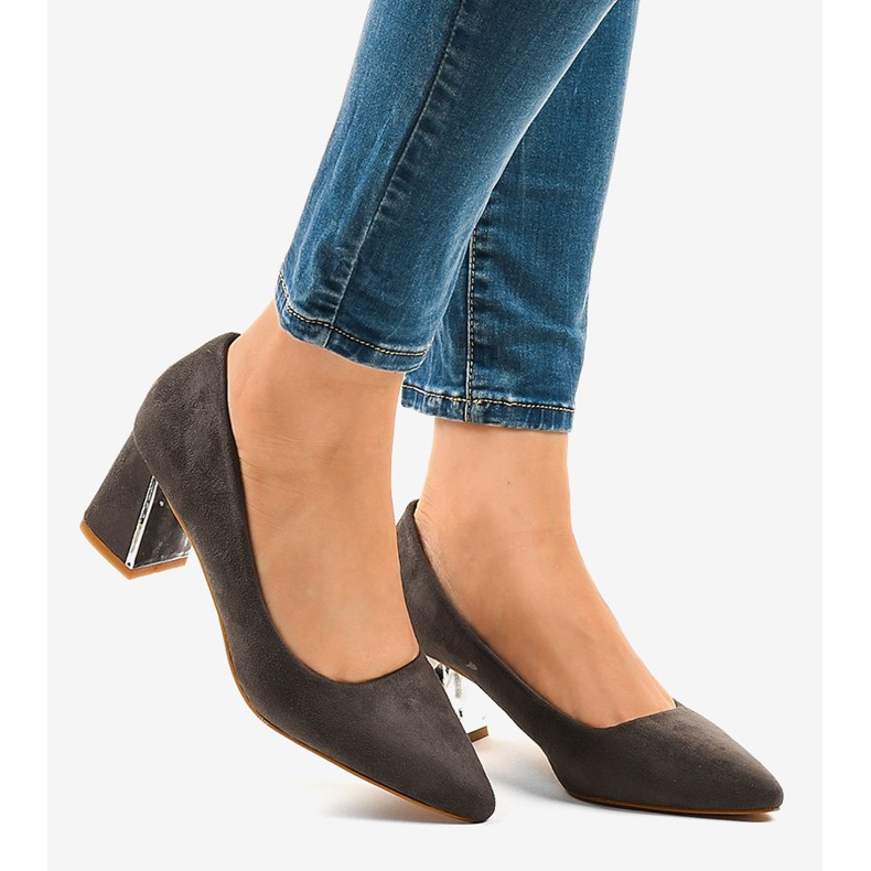 Černé semišové lodičky na sloupku L439 šedá 2