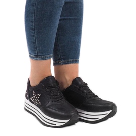 Černé sportovní tenisky na platformě BM1916-5 černá 1