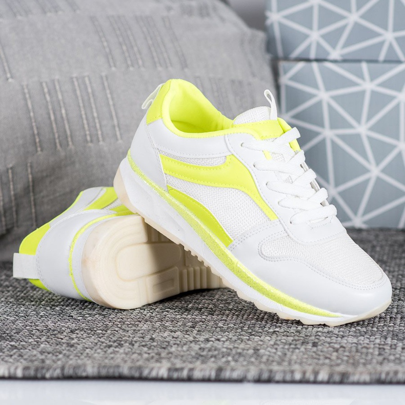 SHELOVET Svázané bílé boty bílý 1