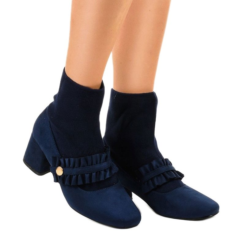 Tmavě modré velurové lodičky na sloupku JM8118Y námořnická modrá 1