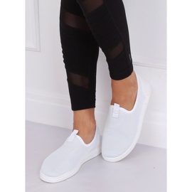 1066 Bílé nazouvací tenisky bílý 1 1066 Bílé nazouvací tenisky bílý 1