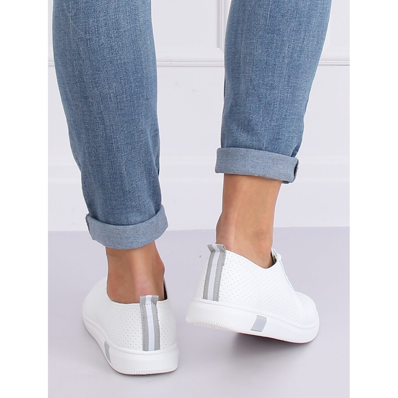 Bílo-šedé šněrovací tenisky BB77 Grey bílý šedá 2 Bílo-šedé šněrovací tenisky BB77 Grey bílý šedá 2