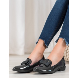 Fama Lakovaní lordi lukem černý 1