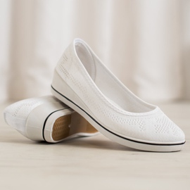 Super Me Prolamovaná baletka na klínku bílý 1 Super Me Prolamovaná baletka na klínku bílý 1