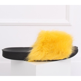 Žluté CK107P Žluté kožešinové pantofle žlutá 2