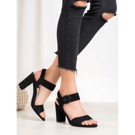 Černé Sandály Na Tyči VINCEZA černá 2