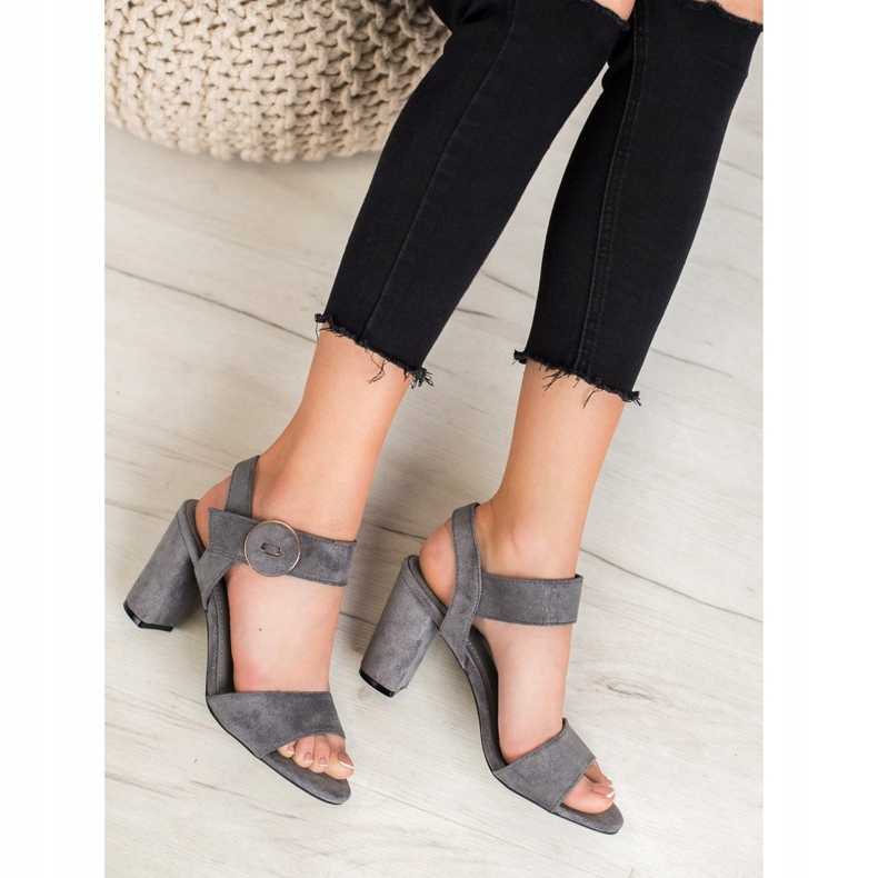 Šedé sandály na baru VINCEZA šedá 1