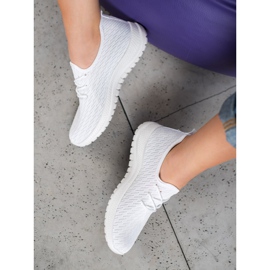 SHELOVET Bílé prolamované sportovní boty bílý 1