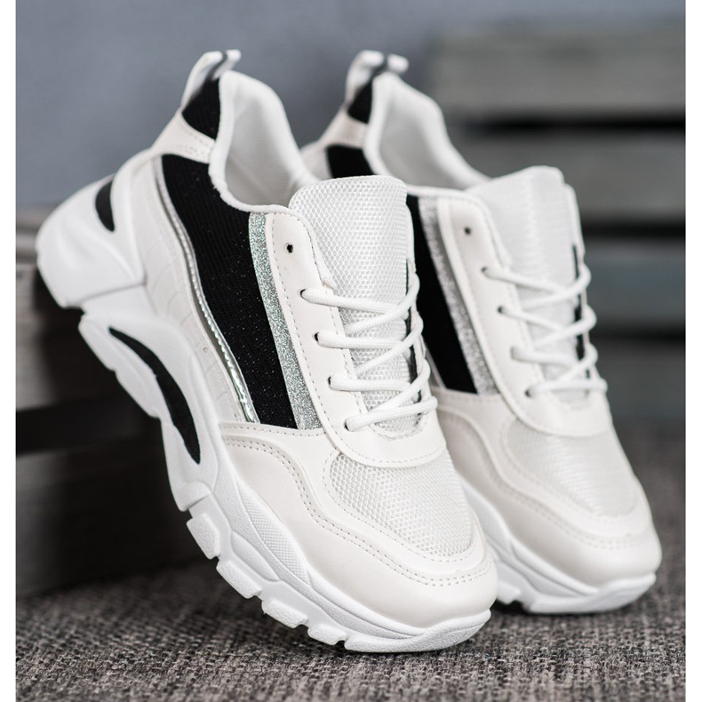 SHELOVET Stylové tenisky s třpytkami bílý černá 2