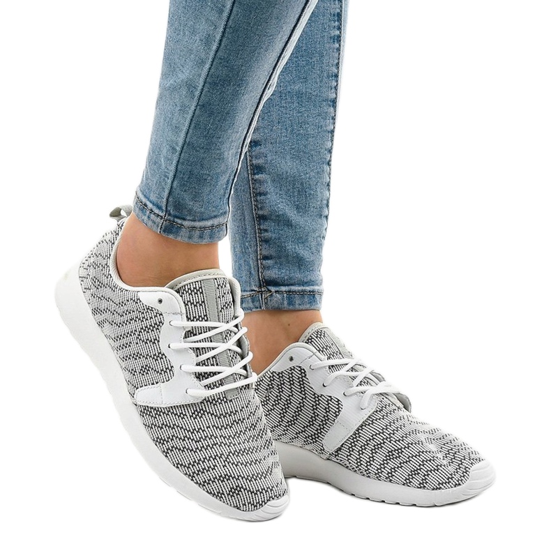 Bílé dámské sportovní boty 7-6875C vícebarevný 1