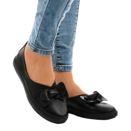 Černé nazouvací tenisky 8895-1 černý 1