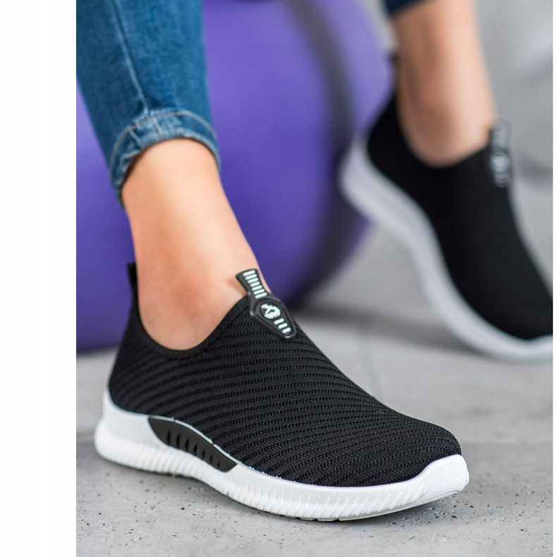 SHELOVET Nazouvací sportovní obuv černá 1 SHELOVET Nazouvací sportovní obuv černá 1