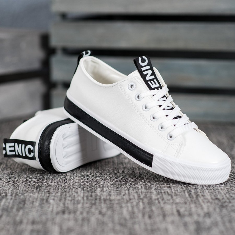 Bestelle Pěkné sportovní tenisky bílý černá 1