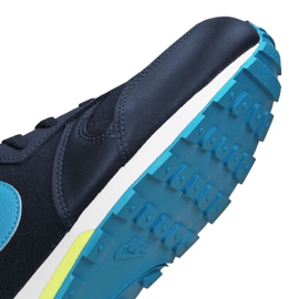 Boty Nike Md Runner 2 Gs Jr 807316-415 námořnická modř 1
