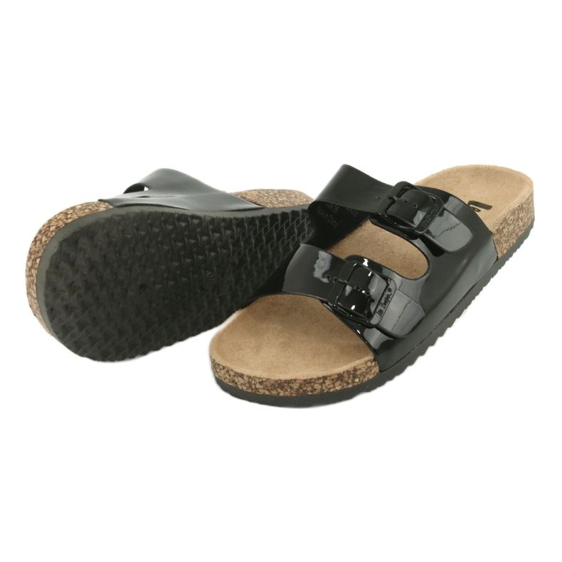 Lakované anatomické černé pantofle Lee Cooper 1043 černý 3