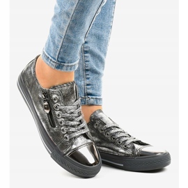 Šedé lesklé tenisky TL-64 šedá 2