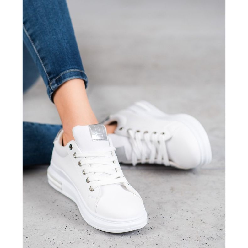 Weide Sportovní obuv se stříbrnými vložkami bílý 1 Weide Sportovní obuv se stříbrnými vložkami bílý 1