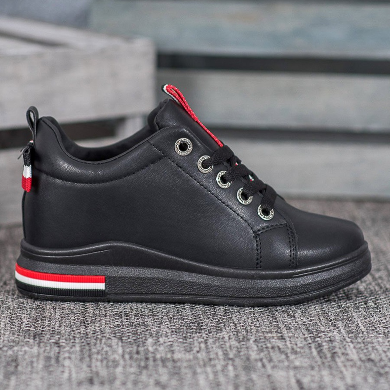 Weide Tenisky se skrytým klínem černá červené 1