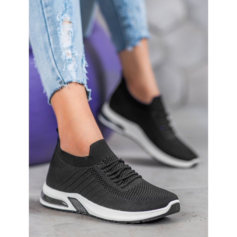 SHELOVET Černé textilní boty na platformě černá 1