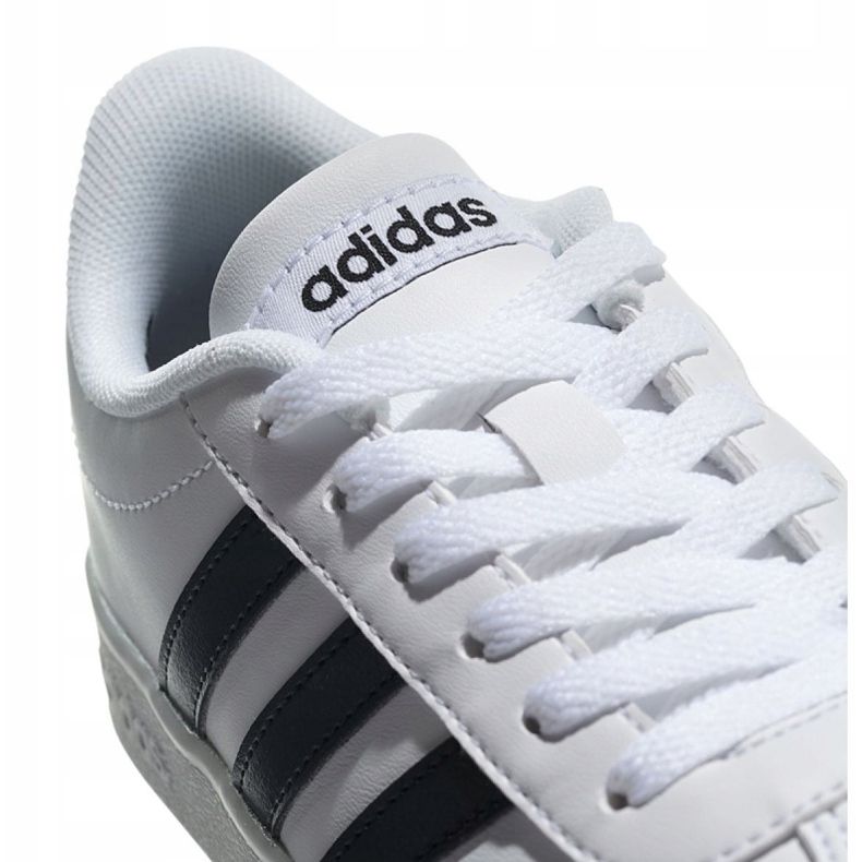 Boty Adidas Vl Court 2.0 Jr DB1831 bílý 2