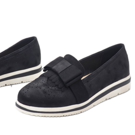 Černé matné boty na klínku YT-8 černá 1