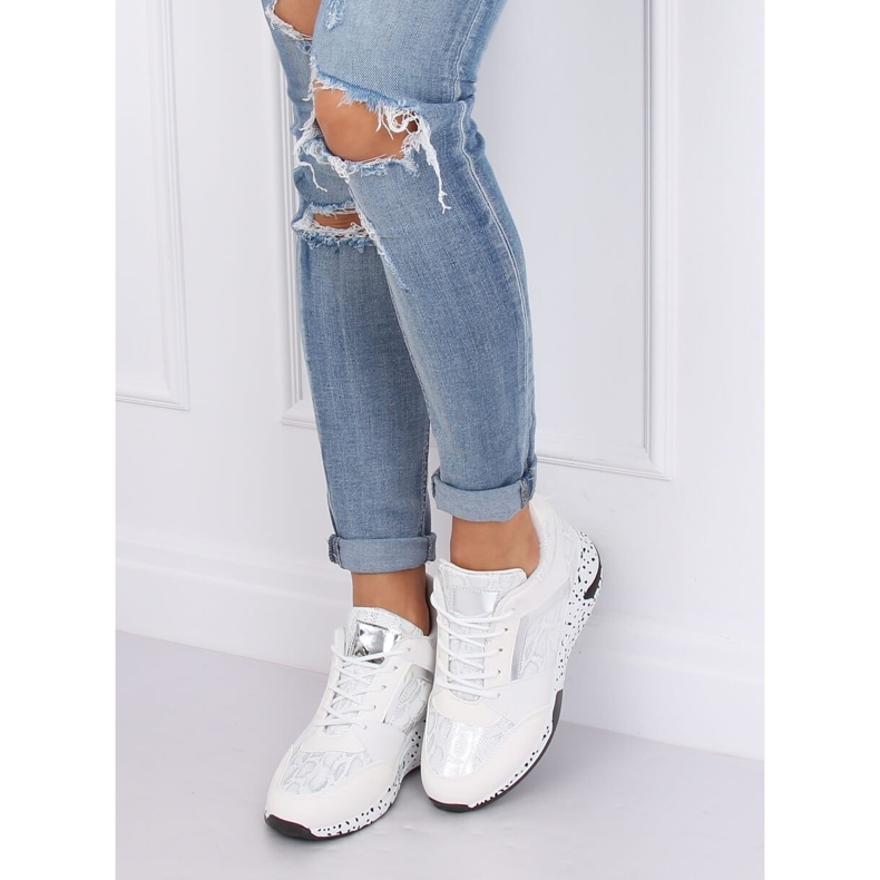 Bílé sportovní boty na klínové patě C131 Blanco bílý 1