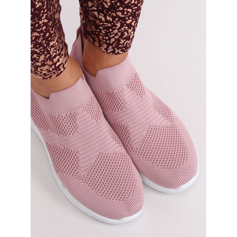 Růžová sportovní obuv NB330P Růžová růžový 2 Růžová sportovní obuv NB330P Růžová růžový 2