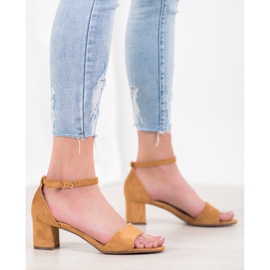 Seastar Pohodlné sandály na vysokém podpatku hnědý 1