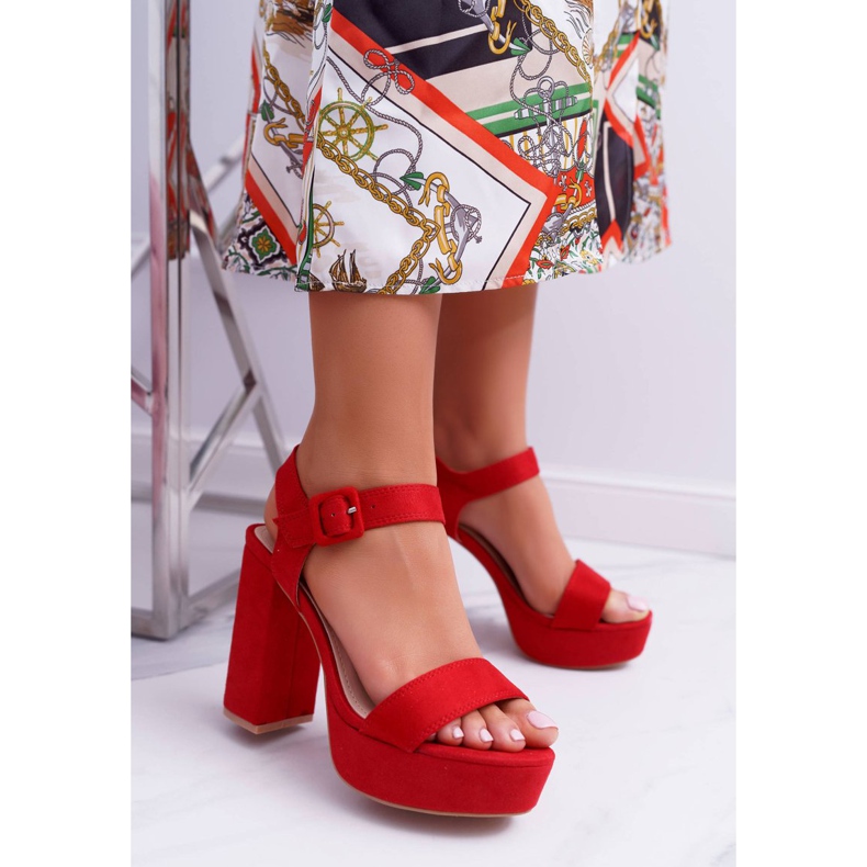 NFR Dámské sandály na vysokém podpatku a platformě červené LaMondes 1