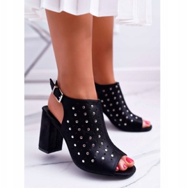Vinceza Dámské sandály na podpatku prolamované s kamínky Black Hendrix černá 2