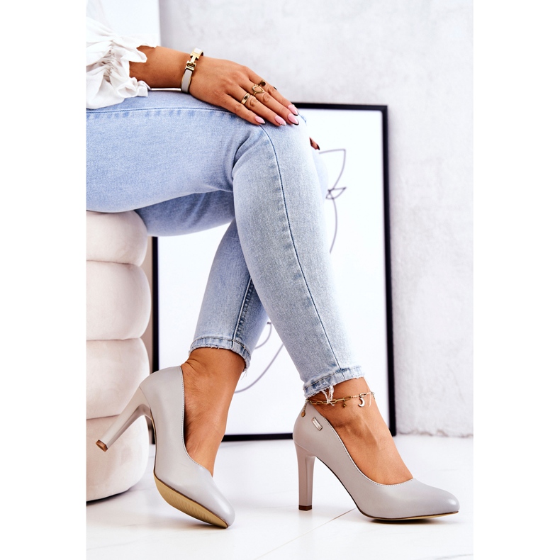 Dámská čerpadla na šedém post Sergio Leone šedá 2