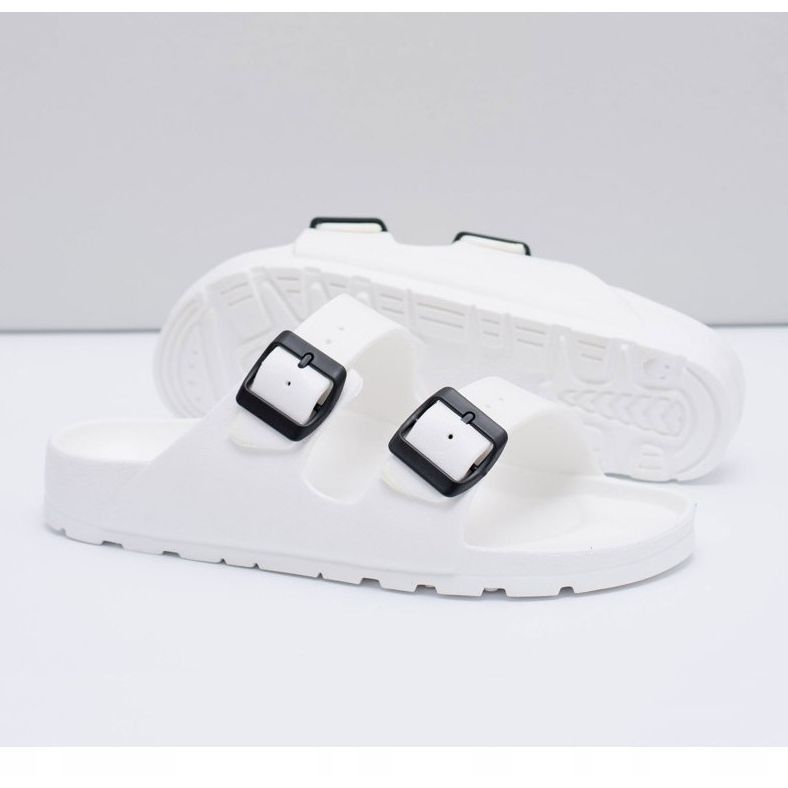 Flameshoes Pánské bílé zahradní pantofle bílý 2