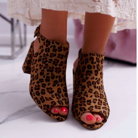 BUGO Dámské sandály na vysokém podpatku s Peep Toe Leopard Esta Shank hnědý 2