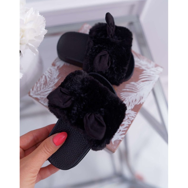 FRROCK Dětské pantofle s kožešinou a poškozením černé Thoa černá 2