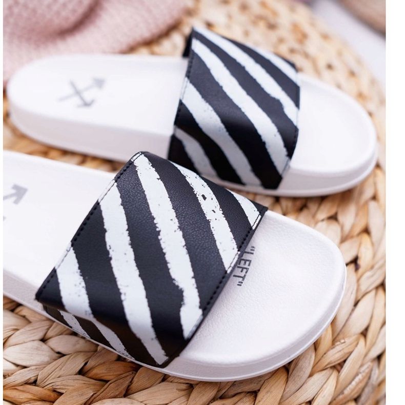 Dámské bílé pantofle Aynna bílý černá 2