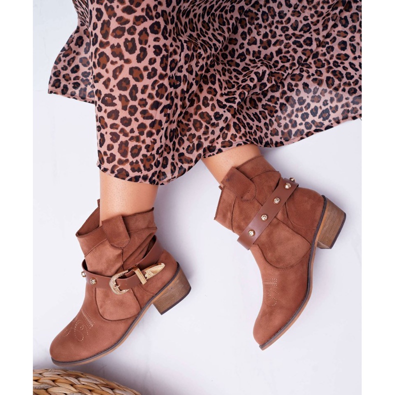 FRBS Dámské boty na plochém podpatku kovbojské boty s velbloudí přezkou hnědý 2