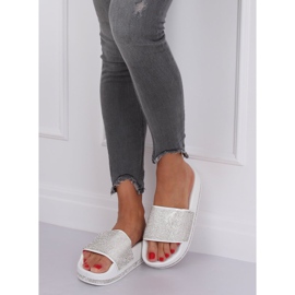 Bílé pantofle N-59 White na silné podrážce šedá 2