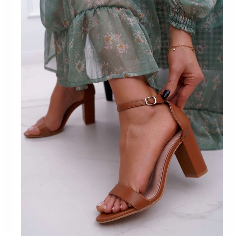 PS1 Klasické dámské sandály na podpatku Camel Fiji hnědý 2