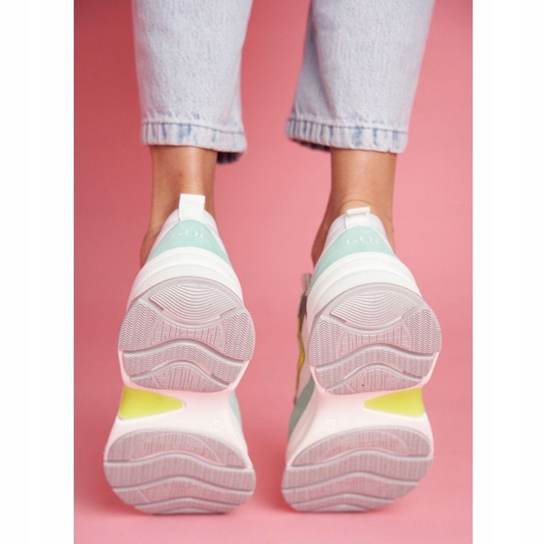 Dámské sportovní kožené boty GOE Mint White FF2N3011 bílý zelená 1