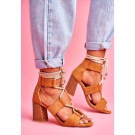 SEA Dámské sandály na podpatku Svázaný semiš Camel Amore hnědý 1