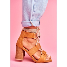 SEA Dámské sandály na podpatku Svázaný semiš Camel Amore hnědý 2