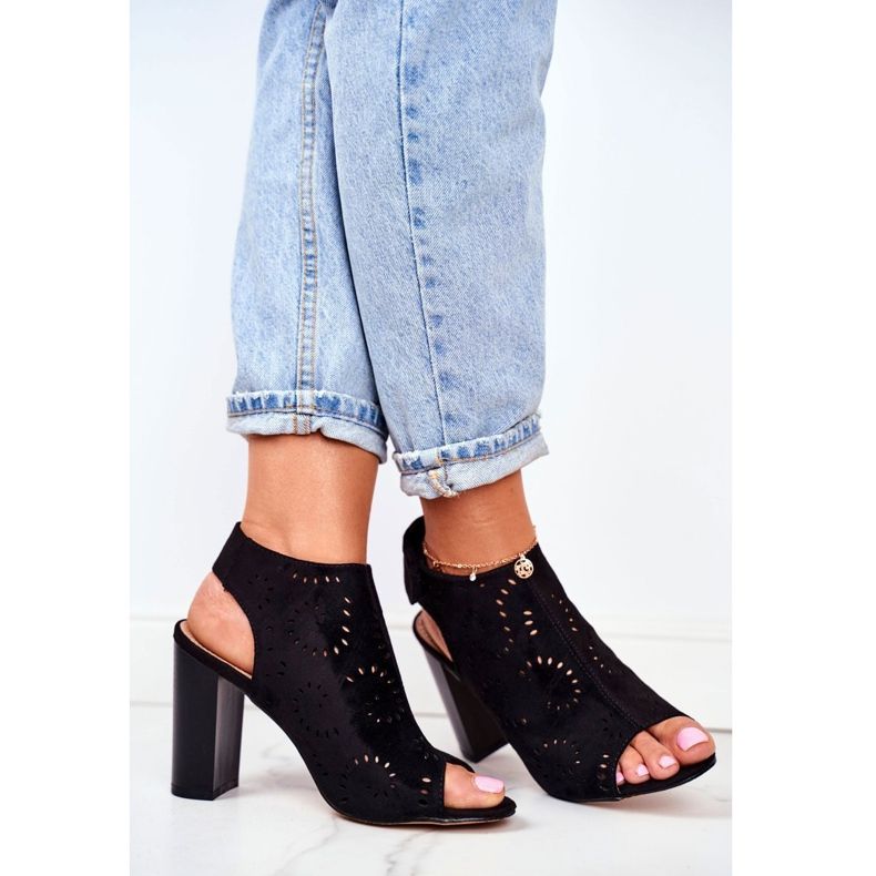 EVE Dámské sandály na podpatku Prolamované černé zapínání na suchý zip černá 1