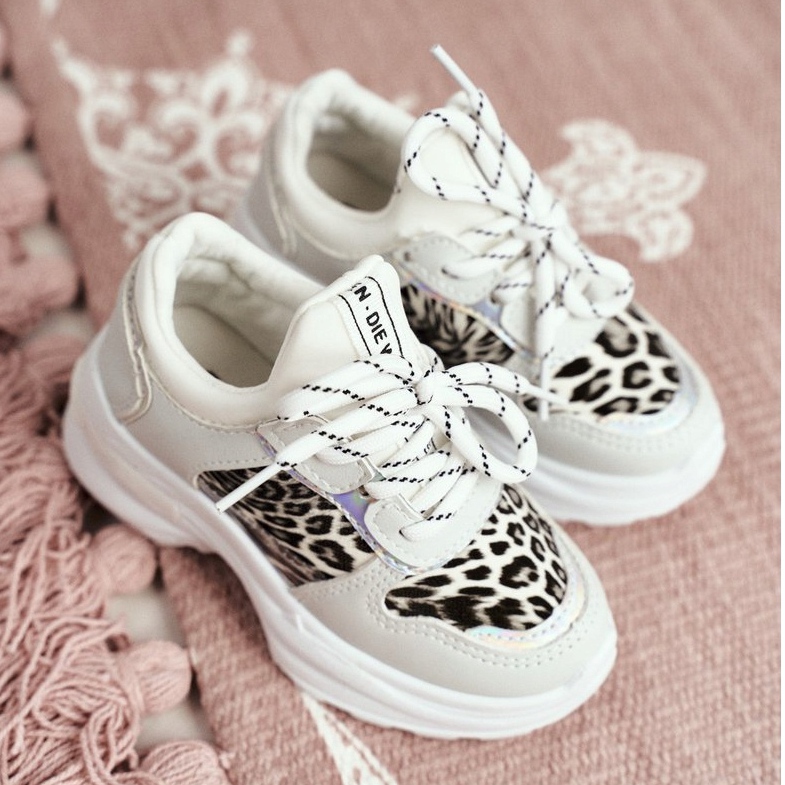 FRROCK Bílá dětská sportovní obuv Penny s leopardím potiskem bílý šedá 1